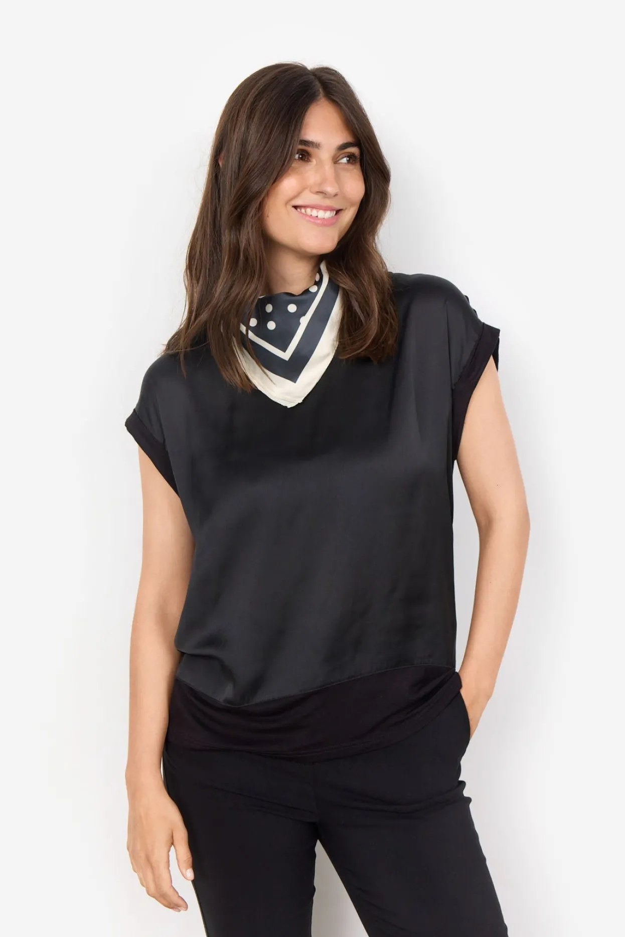 scfie__scarf_svart_1.webp Accessories>Soyaconcept SC-FIE 1 Scarf Svart
